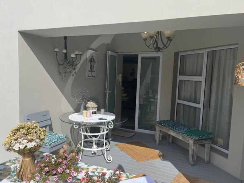 4 Bedroom Property for Sale in Hartenbos Central Western Cape